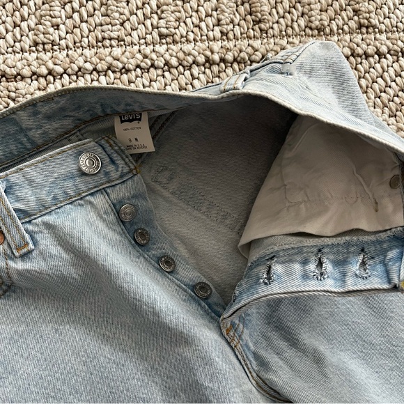 Vintage Levi’s Y2K denim Jean shorts Jorts - Picture 3 of 9